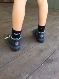 kids minimalist shoes